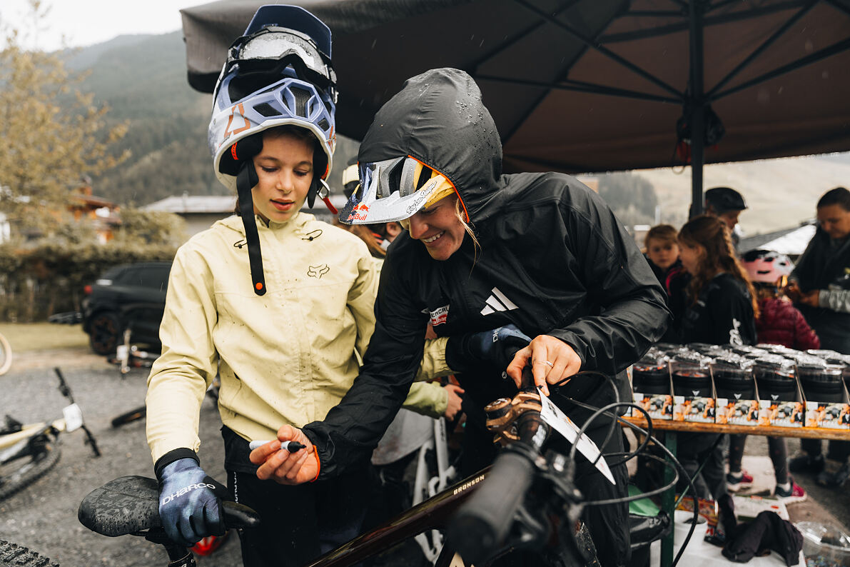 Kids Ride Out in Saalbach mit Vali Höll 2026