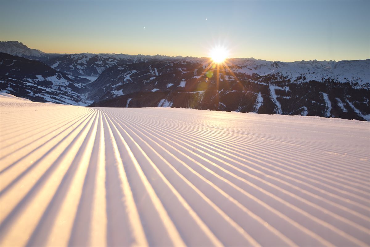 Alpine skiing at the Skicircus Saalbach Hinterglemm Leogang Fieberbrunn